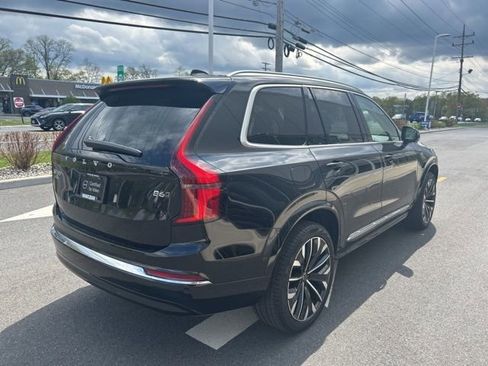 Used 2025 Volvo XC90 B6 Plus AWD/4WD image 5