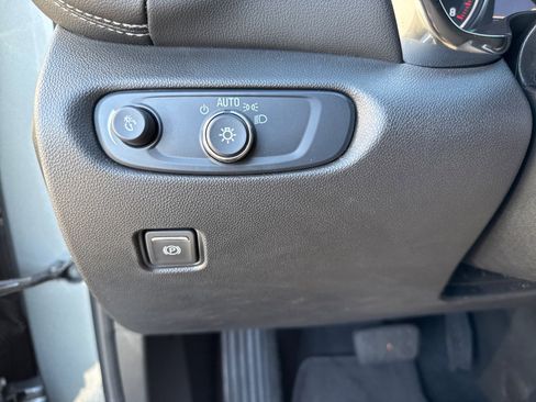 Used 2024 Chevrolet Blazer LT image 22