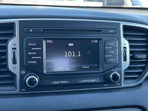 Used 2019 Kia Sportage LX image 28