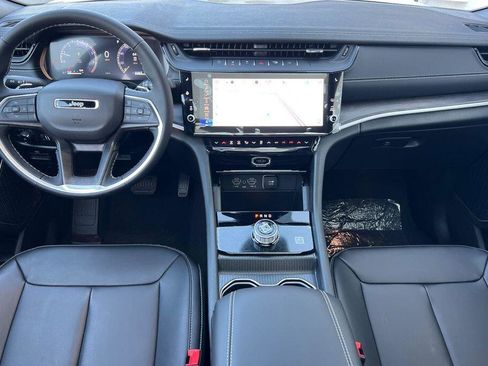 New 2026 Jeep Grand Cherokee Limited image 13