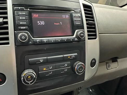 Used 2018 Nissan Frontier SV RWD image 19
