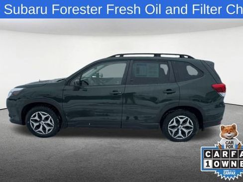 Used 2023 Subaru Forester Premium image 6