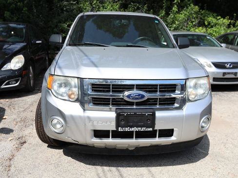 Used 2011 Ford Escape XLT FWD image 3