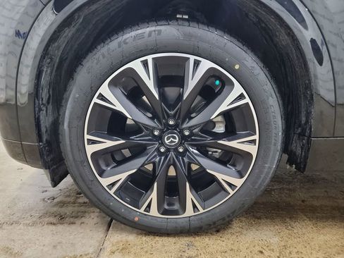 Certified 2024 MAZDA CX-90 3.3 Turbo S w/ Premium Package image 18