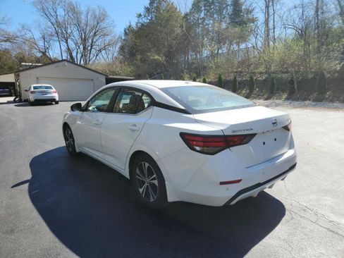 Used 2020 Nissan Sentra SV image 6