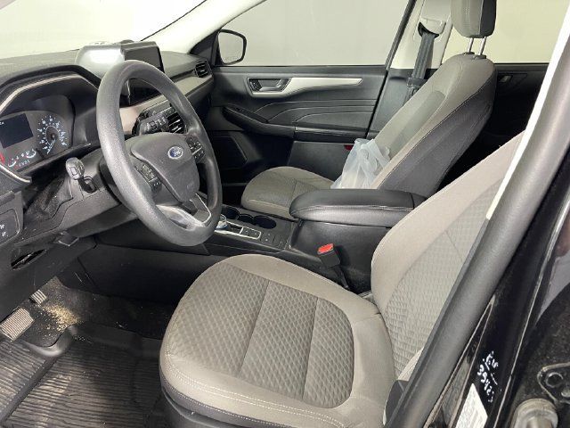 Used 2022 Ford Escape SE AWD/4WD image 2