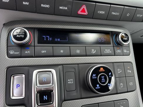 Certified 2025 Hyundai Palisade SEL AWD/4WD image 28