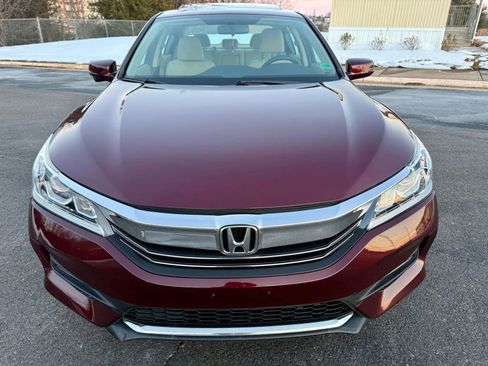 Used 2016 Honda Accord EX image 3