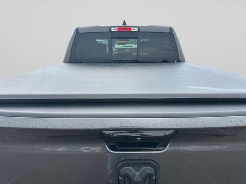 Used 2024 RAM 1500 Laramie AWD/4WD image 9