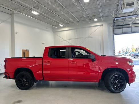 Certified 2022 Chevrolet Silverado 1500 RST image 5