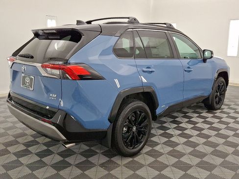 Used 2025 Toyota RAV4 XSE w/ Advanced Technology Package AWD/4WD image 17