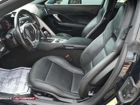 Used 2017 Chevrolet Corvette Stingray Coupe RWD image 18