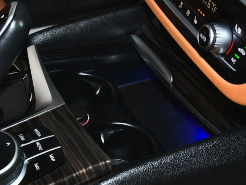 Used 2022 BMW 530i xDrive w/ Convenience Package image 60