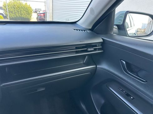 Used 2025 Hyundai Kona SEL image 35