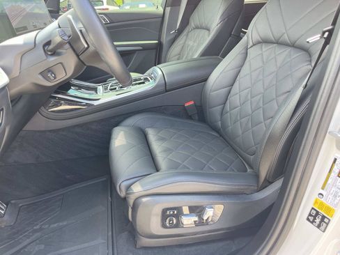 Used 2024 BMW X7 xDrive40i w/ Executive Package AWD/4WD image 23