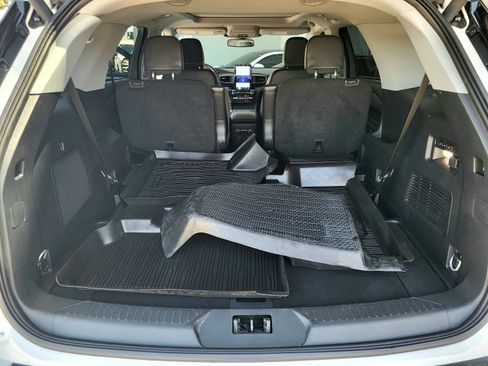 Certified 2023 Ford Explorer Limited w/ Limited Technology Package AWD/4WD image 27