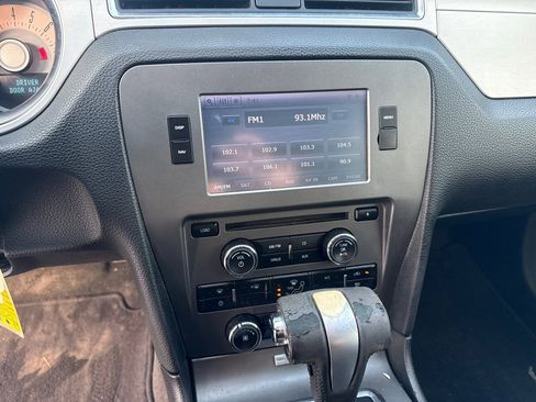 Used 2012 Ford Mustang Premium image 14