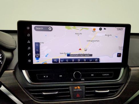 Used 2023 Nissan Altima 2.5 SV w/ SV Premium Package FWD image 18