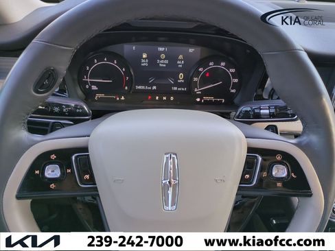 Used 2021 Lincoln Corsair AWD w/ Sport Package image 26