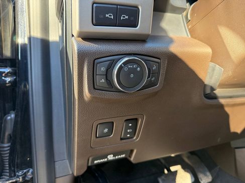Used 2022 Ford F250 King Ranch w/ Tremor Off-Road Package image 20