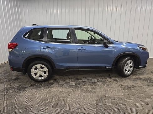 Used 2024 Subaru Forester image 2