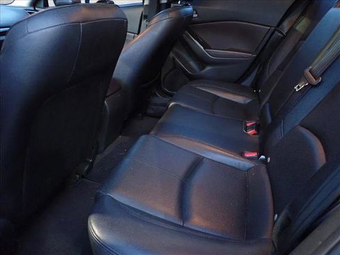 Used 2017 MAZDA MAZDA3 Grand Touring w/ Premium Equipment Package image 7