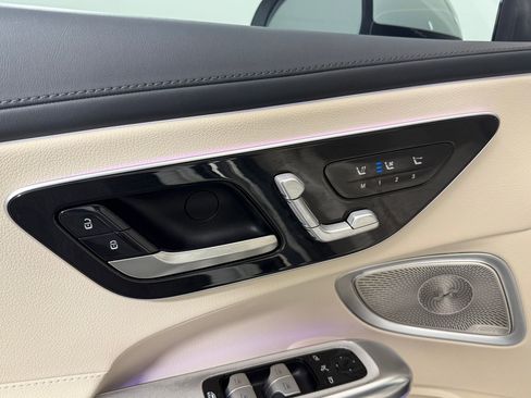 Used 2024 Mercedes-Benz CLE 450 4MATIC Cabriolet image 23