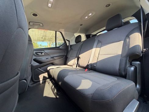 Used 2018 Chevrolet Traverse LS FWD image 16