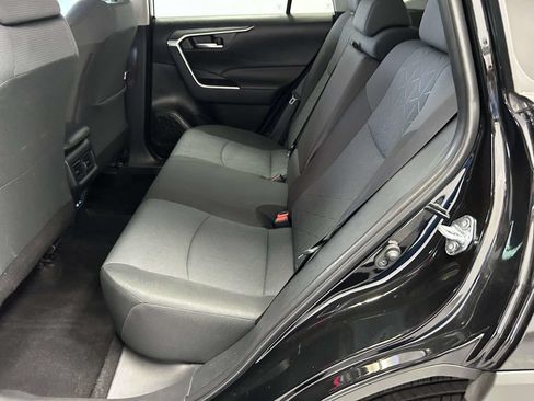 Used 2025 Toyota RAV4 XLE AWD/4WD image 14