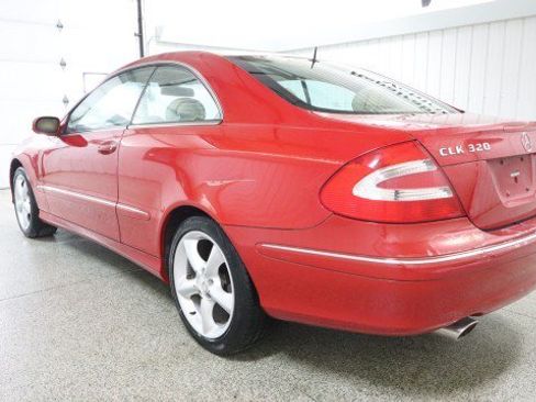 Used 2005 Mercedes-Benz CLK 320 Coupe image 3