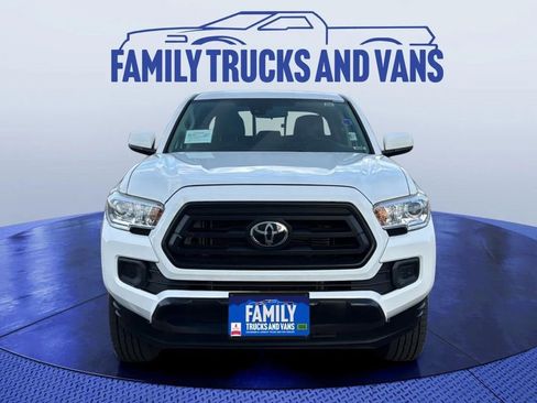 Used 2020 Toyota Tacoma SR image 8