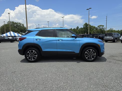 New 2026 Chevrolet TrailBlazer LT w/ Convenience Package FWD image 3