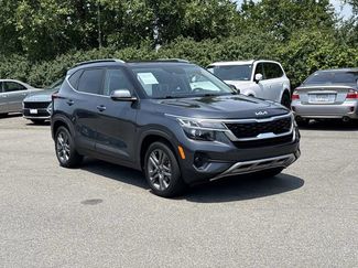 Used 2023 Kia Seltos S w/ Navigation Package FWD video 1