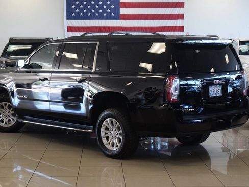 Used 2018 GMC Yukon XL SLT AWD/4WD image 23