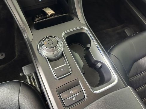 Used 2018 Ford Fusion SE w/ Equipment Group 601A image 21