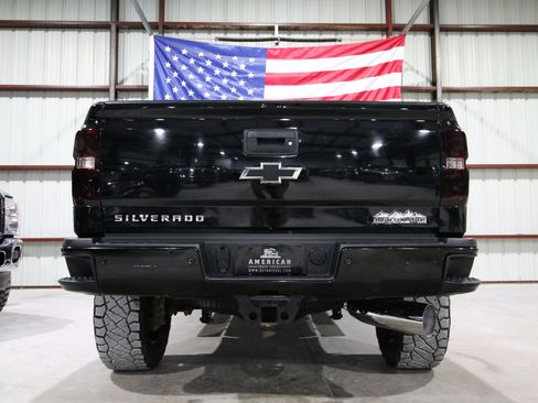 Used 2019 Chevrolet Silverado 2500 High Country w/ Duramax Plus Package AWD/4WD image 9