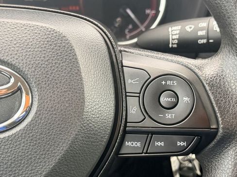 Used 2025 Toyota RAV4 LE FWD image 19