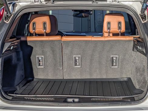 Used 2019 Cadillac XT4 Premium Luxury image 17