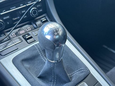Used 2016 Porsche Cayman GT4 RWD image 17