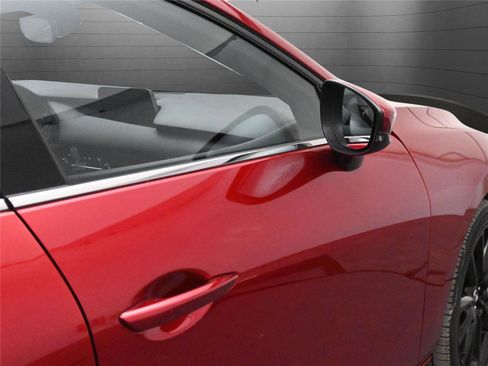 Used 2021 MAZDA MAZDA3 s image 15