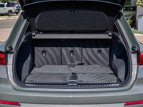 Certified 2025 Audi Q3 2.0T Premium w/ Convenience Package image 30