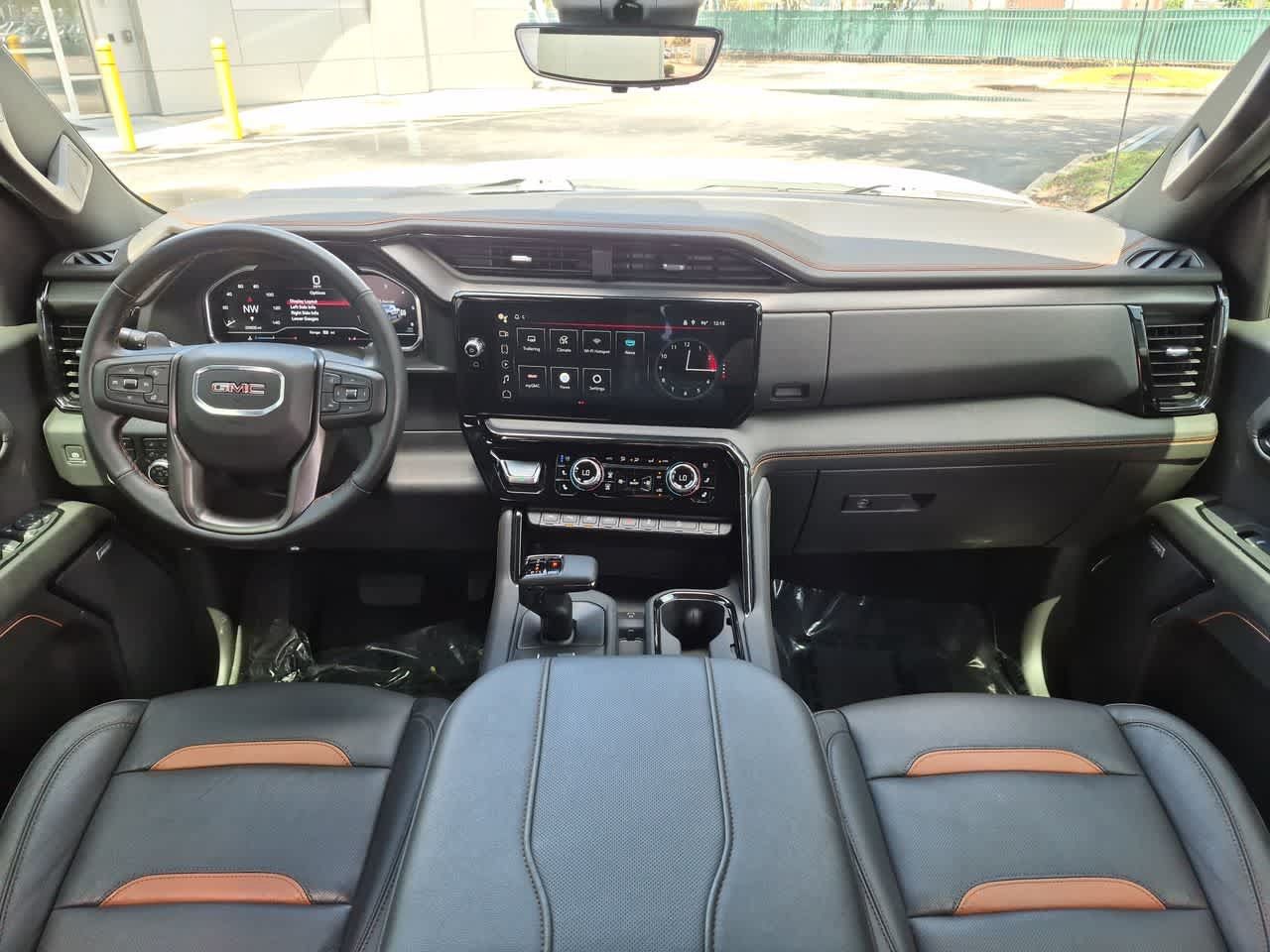 Used 2024 GMC Sierra 1500 AT4 w/ Technology Package AWD/4WD image 16