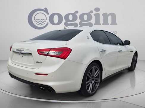 Used 2018 Maserati Ghibli RWD image 6