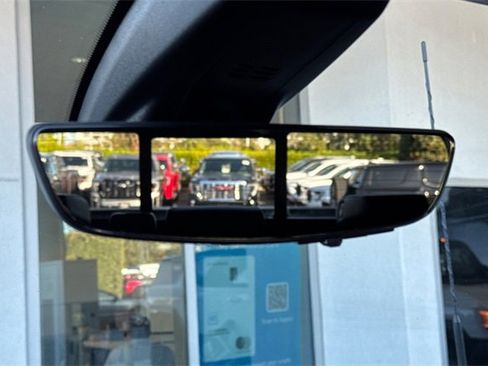 Used 2023 GMC Sierra 3500 Denali w/ Denali Black Diamond Edition image 25