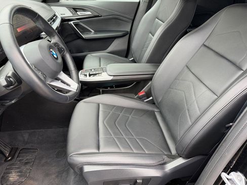 Certified 2025 BMW X1 xDrive28i w/ Premium Package image 5