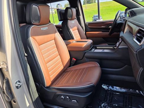 Used 2023 GMC Yukon Denali Ultimate AWD/4WD image 21