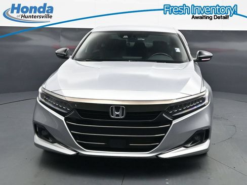 Used 2021 Honda Accord Sport image 3