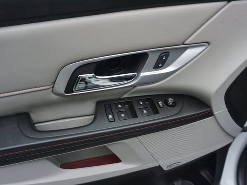 Used 2015 GMC Terrain SLT FWD image 3
