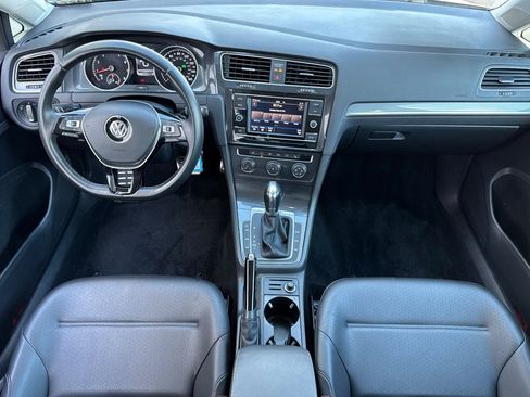 Used 2019 Volkswagen Golf Alltrack S image 13