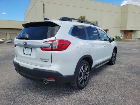 Used 2026 Subaru Ascent Limited AWD/4WD image 5